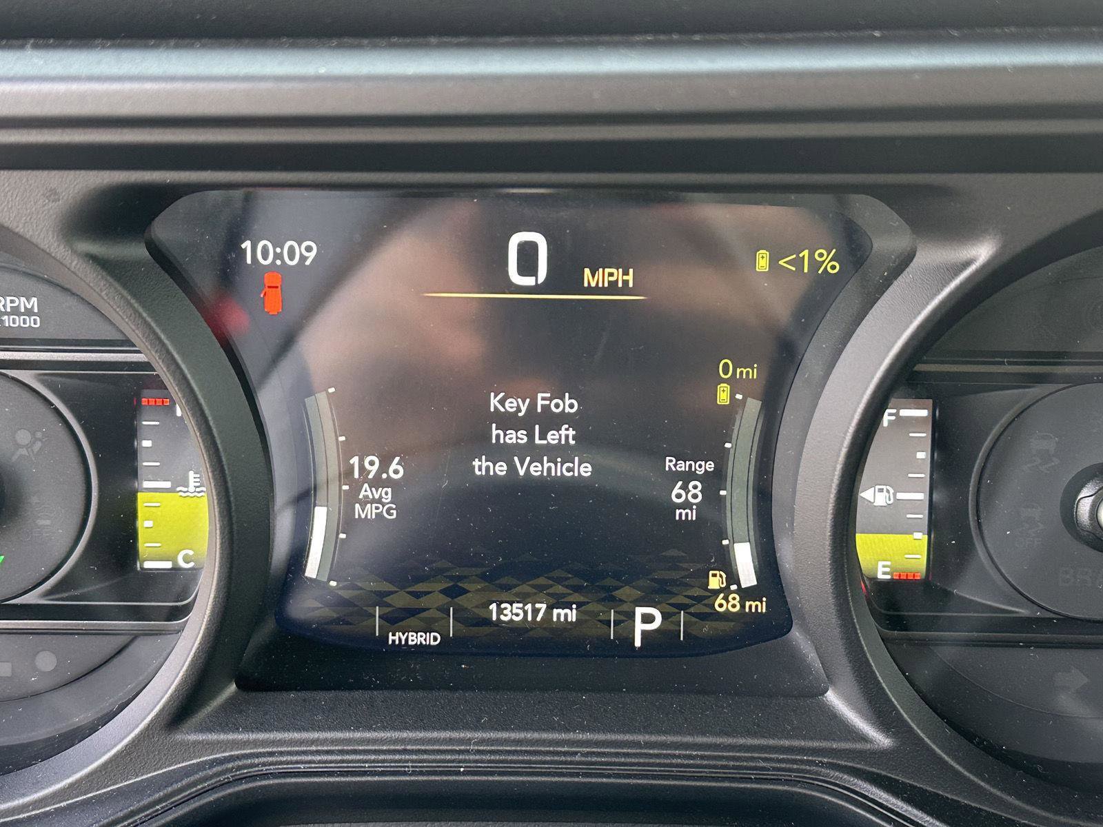 Used 2025 Jeep Wrangler Sahara image 27