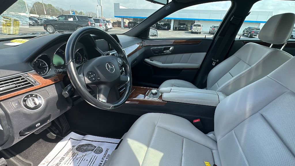 Used 2011 Mercedes-Benz E 350 Sedan image 11