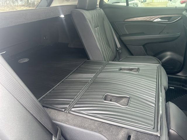 Used 2023 Buick Envision Avenir image 39