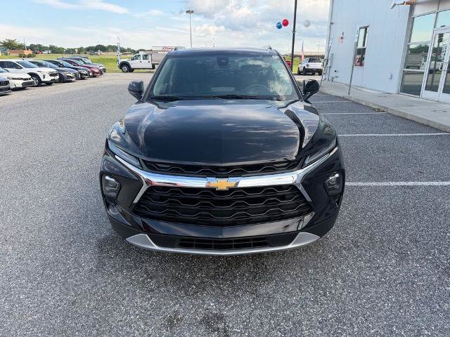 Used 2024 Chevrolet Blazer LT w/ Convenience Package FWD image 3