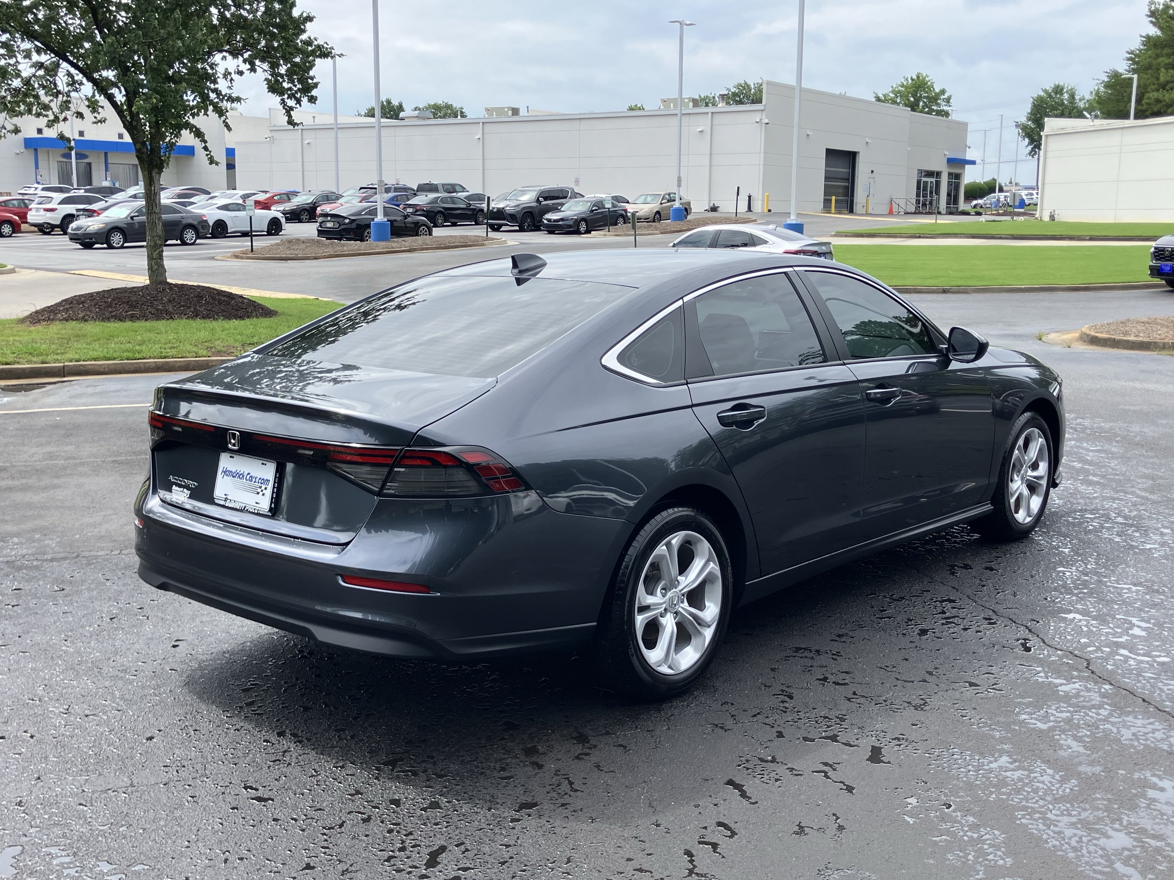 Used 2025 Honda Accord LX image 10