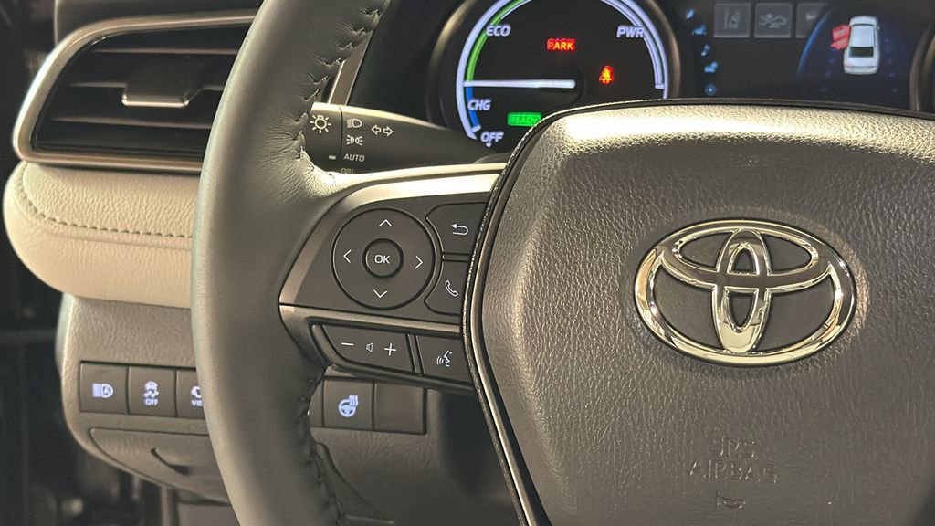 Used 2024 Toyota Camry XSE w/ Navigation Package image 19