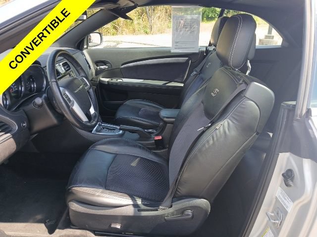 Used 2012 Chrysler 200 S FWD image 15