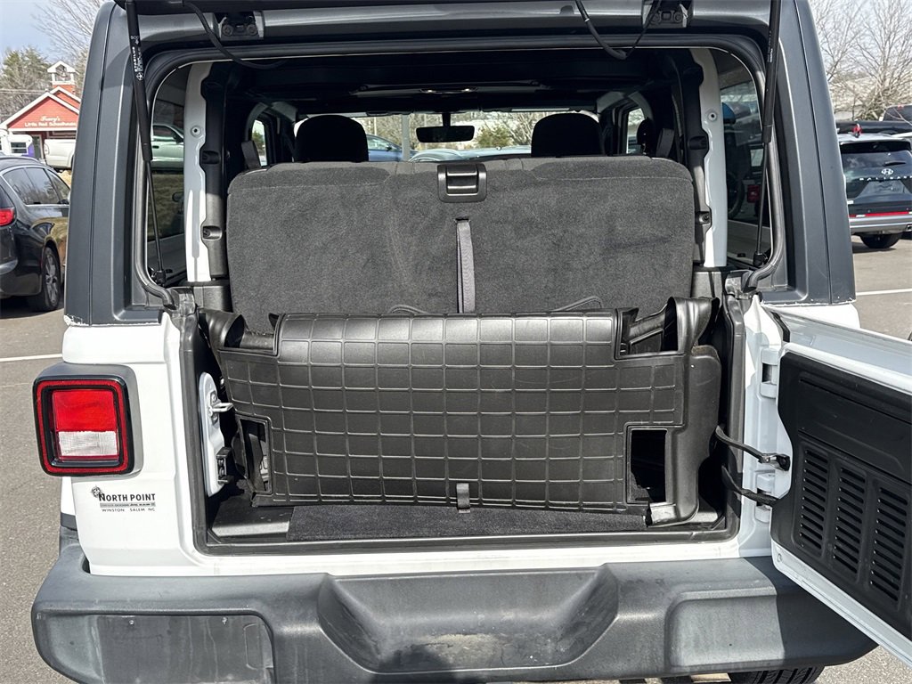 Used 2021 Jeep Wrangler Sport image 17