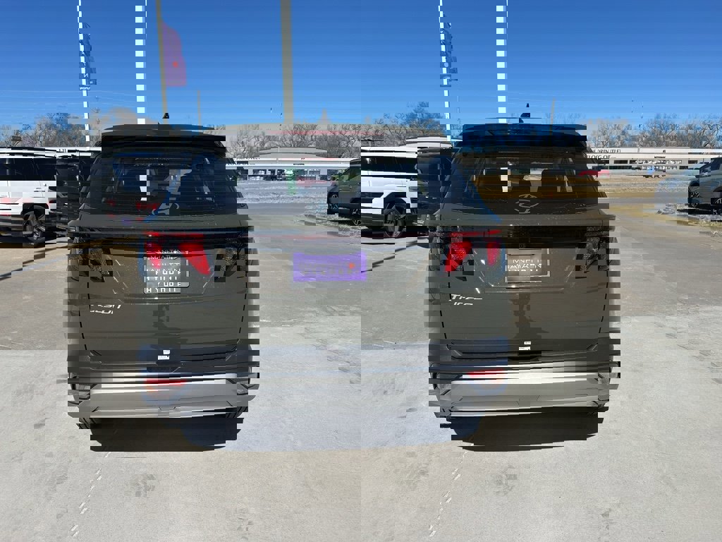 New 2026 Hyundai Tucson SE image 9