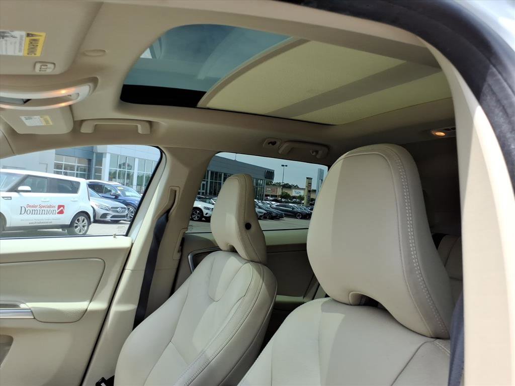 Used 2012 Volvo XC60 T6 Platinum AWD/4WD image 11