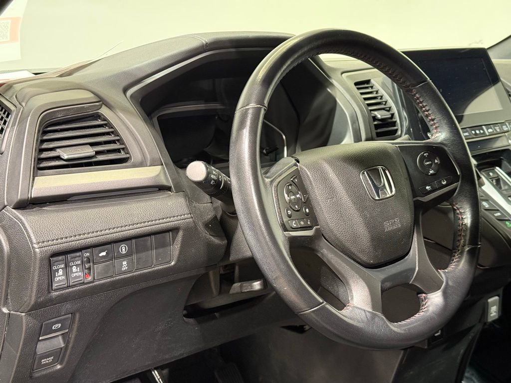 Used 2023 Honda Odyssey Sport image 17