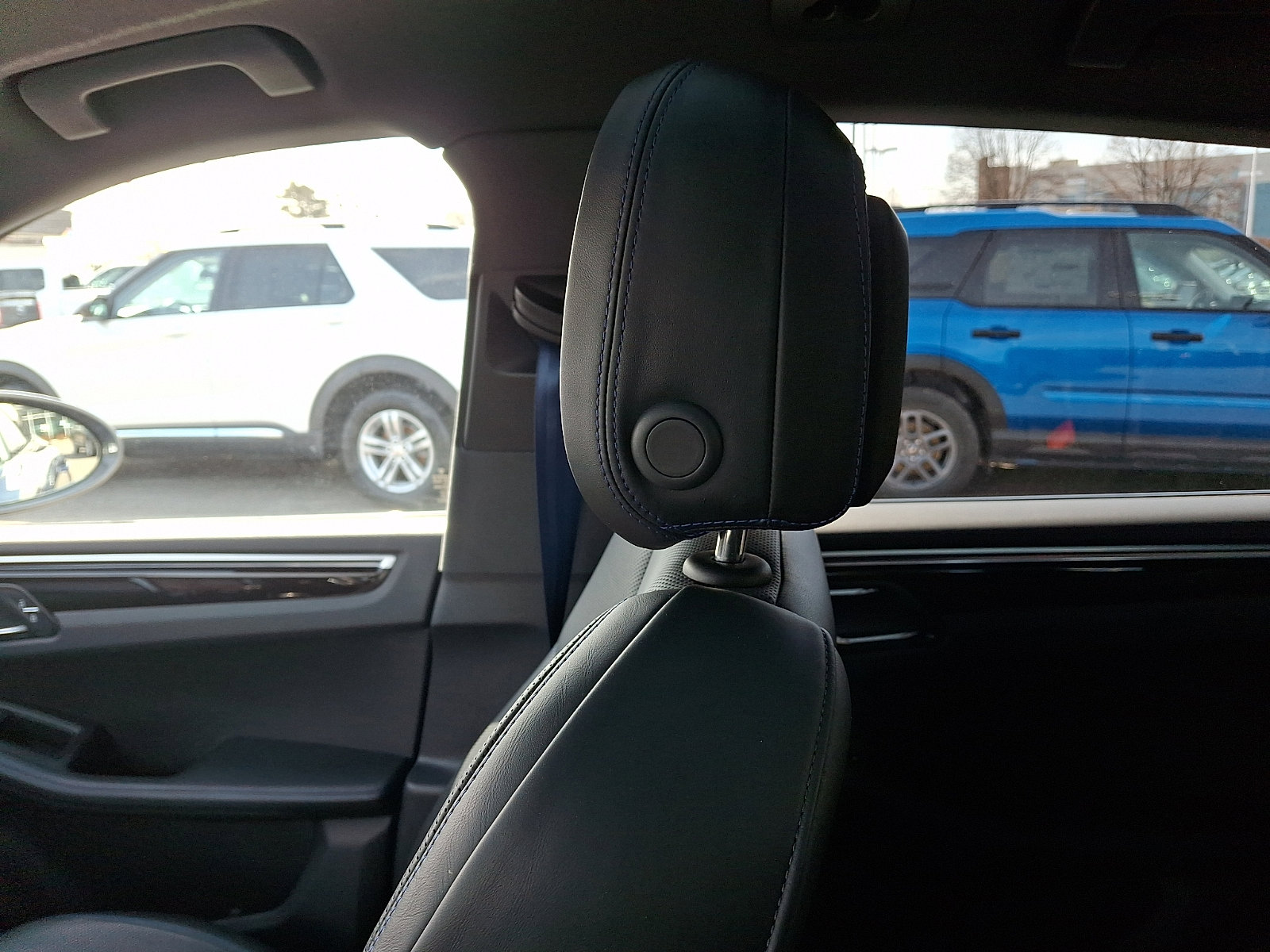 Used 2024 Porsche Macan Turbo image 17