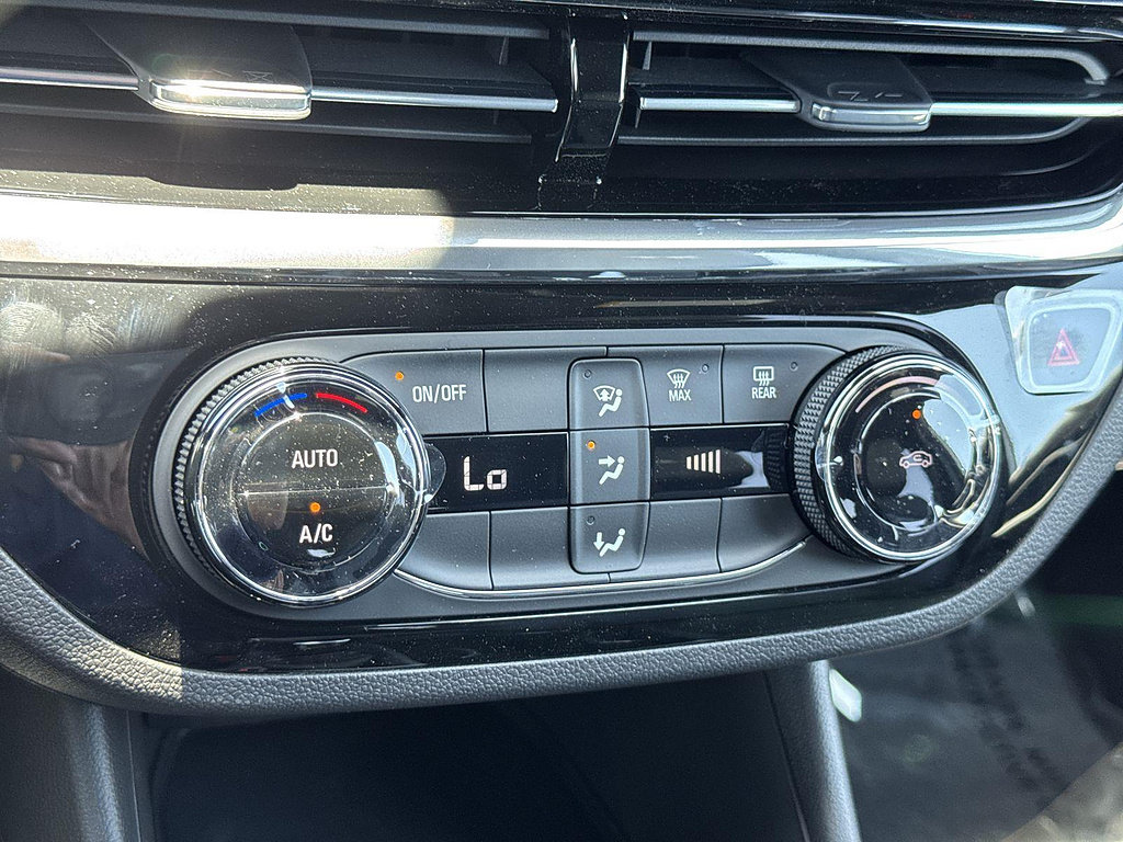 New 2026 Buick Envista Sport Touring FWD image 16