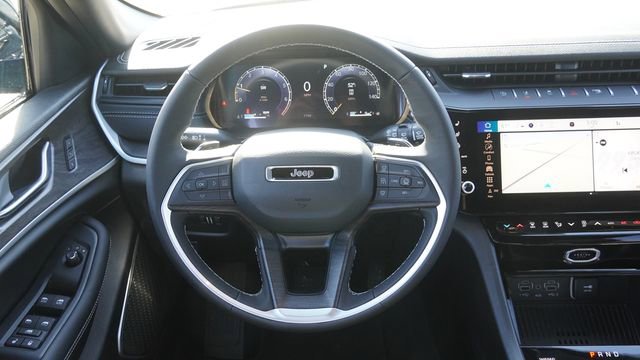 New 2026 Jeep Grand Cherokee Limited AWD/4WD image 16