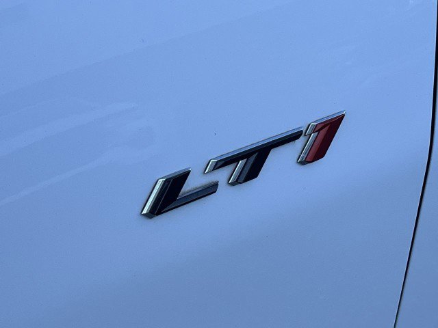 Used 2020 Chevrolet Camaro LT image 31
