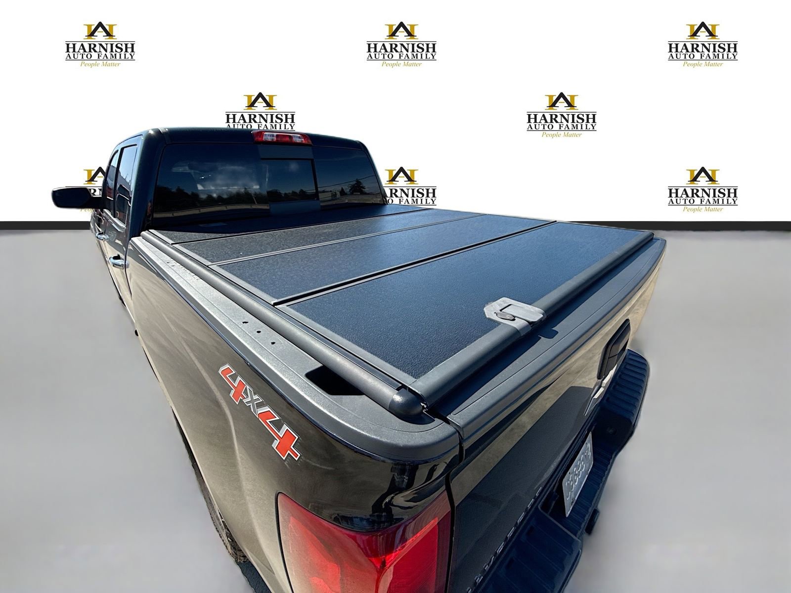 Used 2016 Chevrolet Silverado 1500 High Country image 12