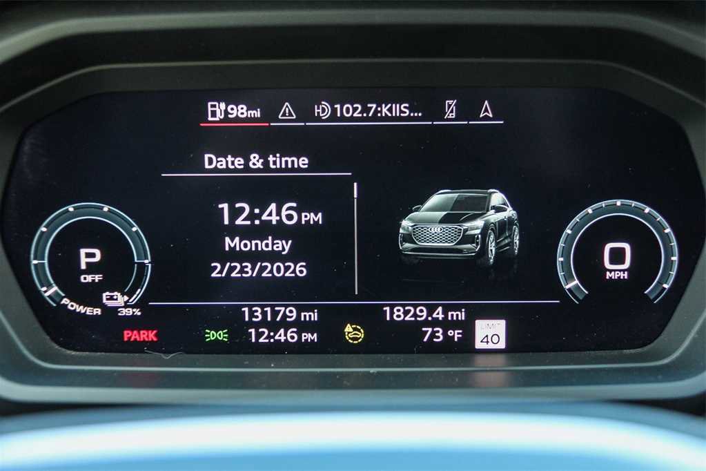 Used 2024 Audi Q4 e-tron Premium Plus image 24