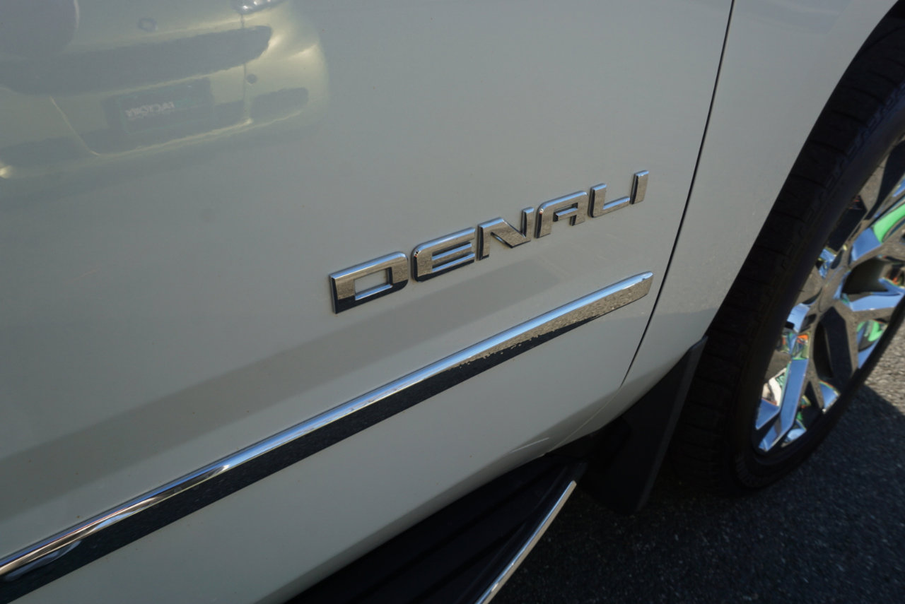 Used 2018 GMC Yukon Denali w/ Open Road Package image 6