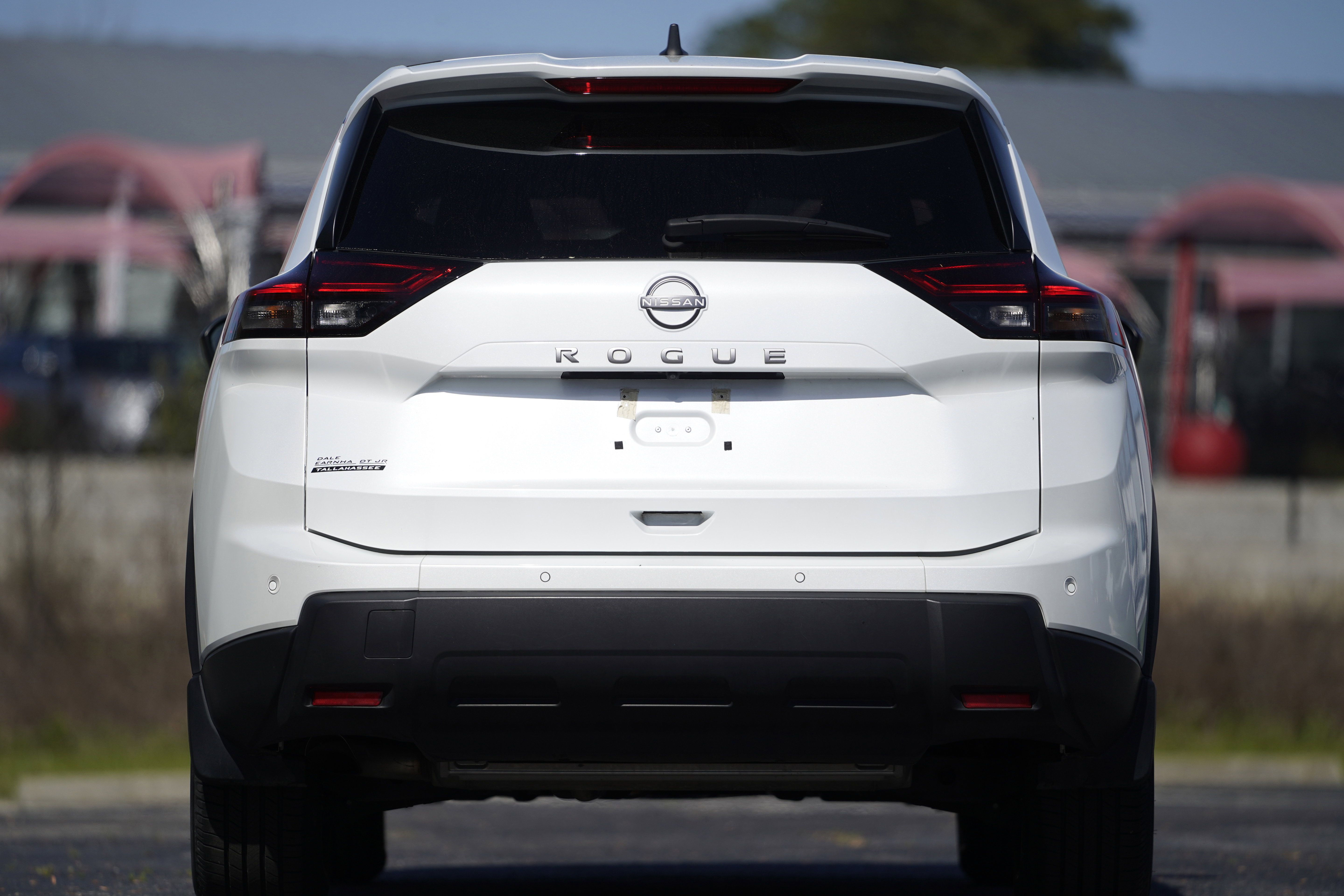 Used 2024 Nissan Rogue S image 34