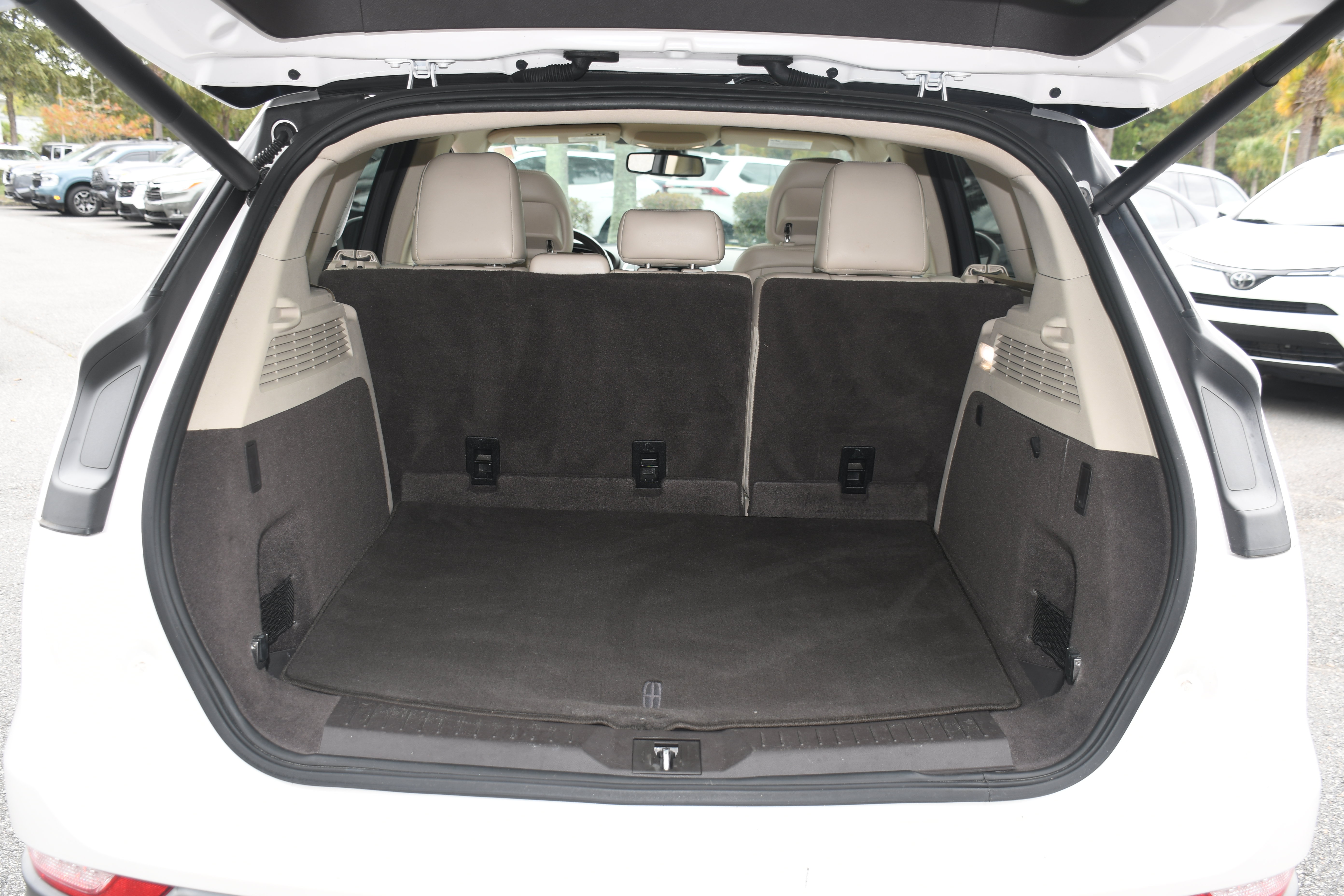 Used 2019 Lincoln MKC Reserve w/ MKC Technology Package FWD image 19