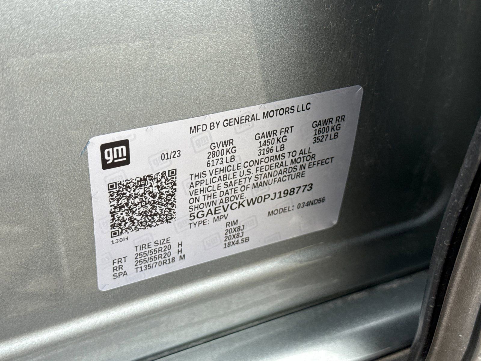 Used 2023 Buick Enclave Avenir w/ Avenir Technology Package image 32