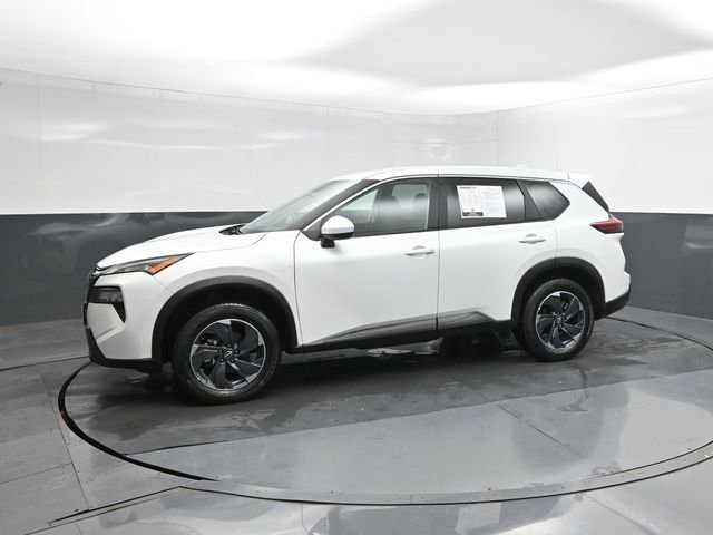 Used 2025 Nissan Rogue SV FWD image 11