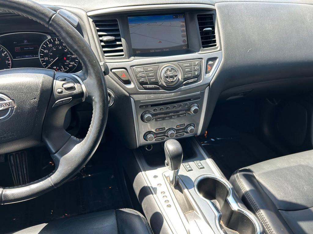 Used 2020 Nissan Pathfinder SL FWD image 19