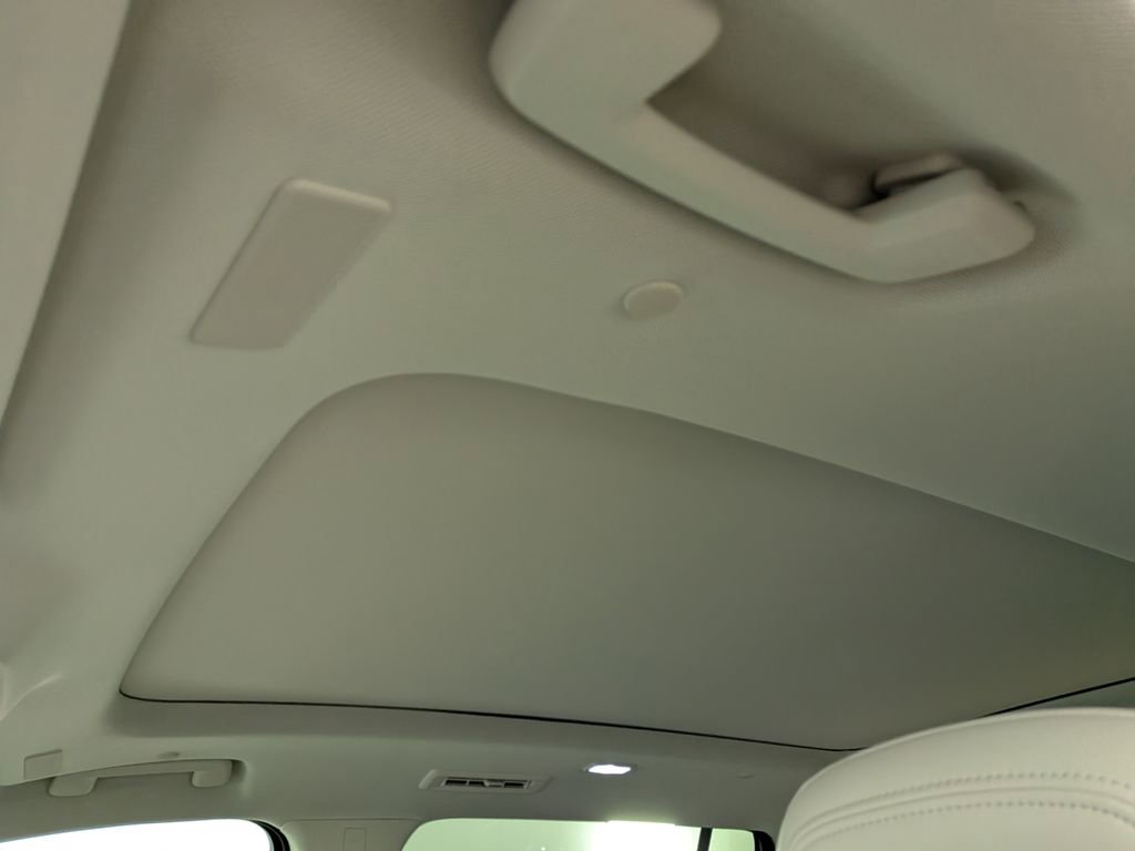 New 2026 Buick Enclave Avenir AWD/4WD image 28