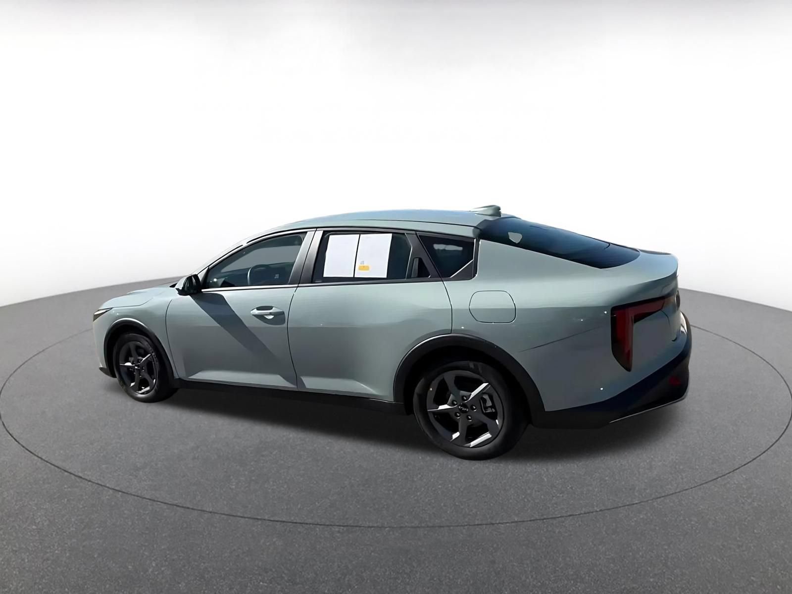 Used 2026 Kia K4 FWD image 9