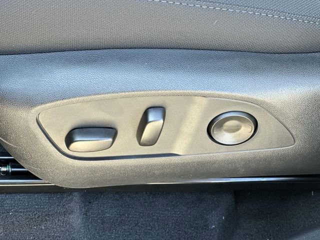 New 2025 GMC Acadia Elevation image 21