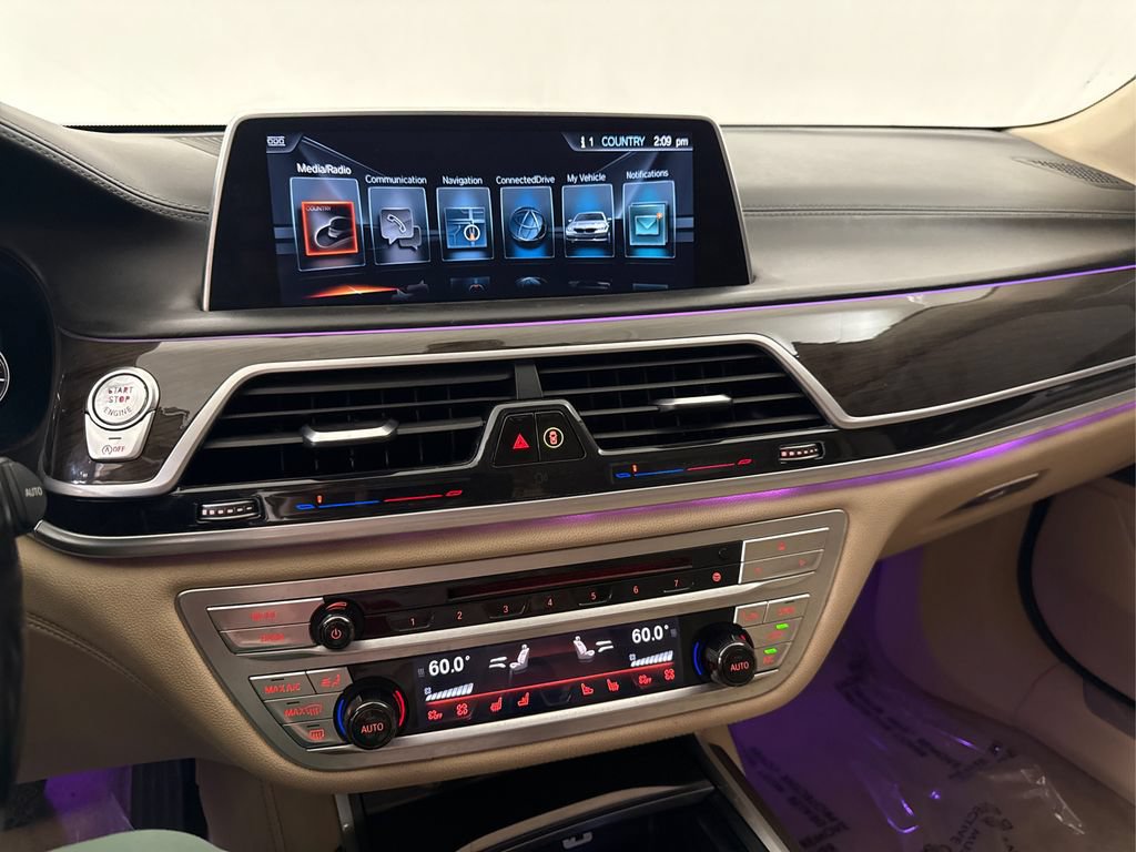 Used 2017 BMW 740i RWD image 39