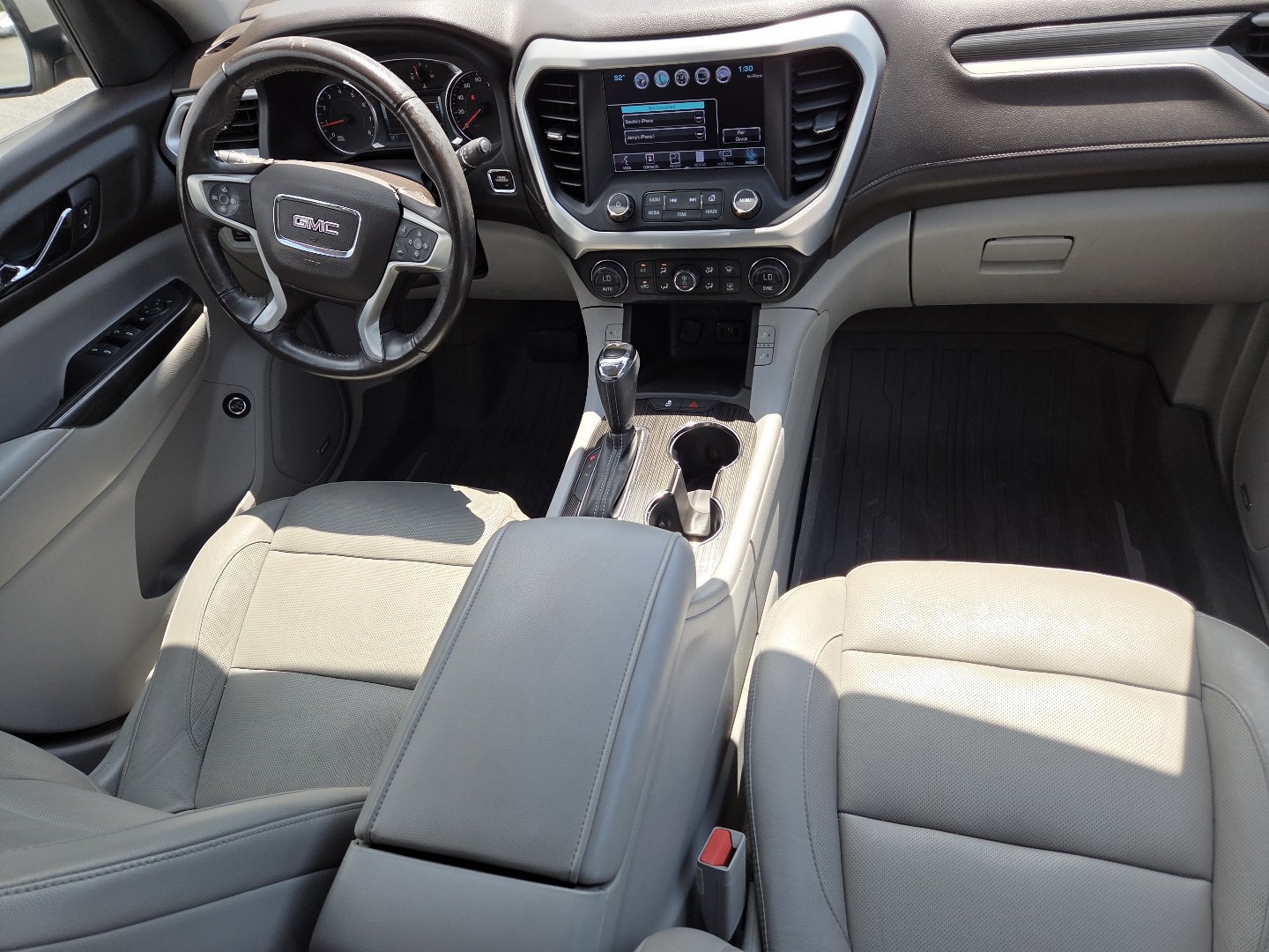 Used 2017 GMC Acadia SLT FWD image 25