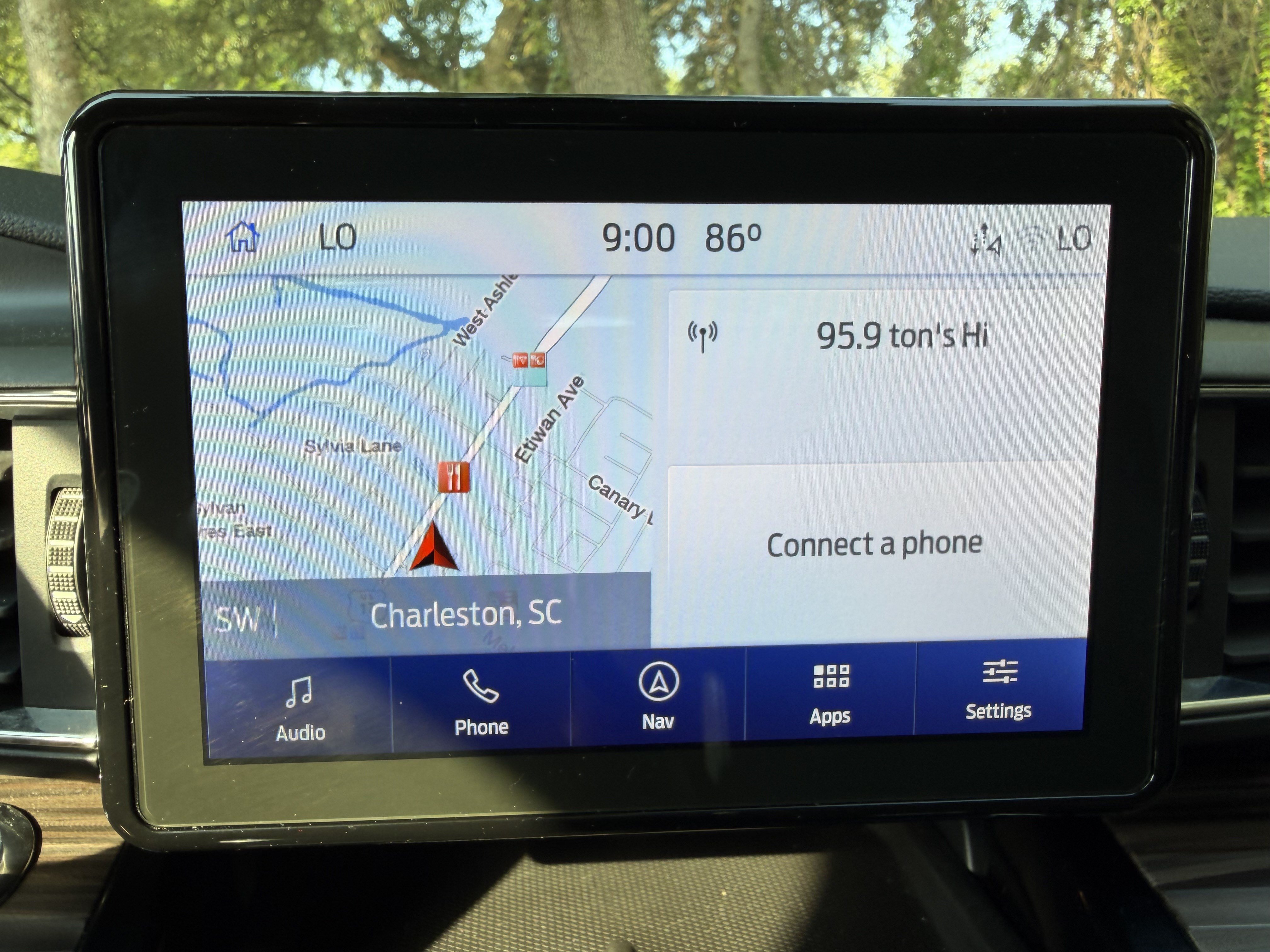 Used 2022 Ford Explorer Limited w/ Equipment Group 301A RWD image 24
