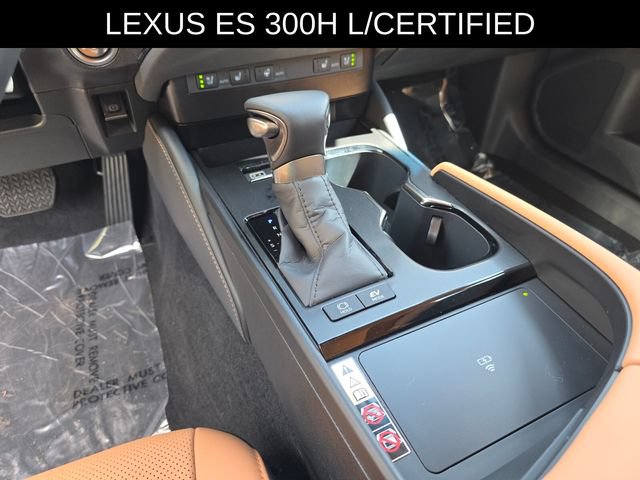 Used 2025 Lexus ES 300h w/ Premium Package FWD image 25