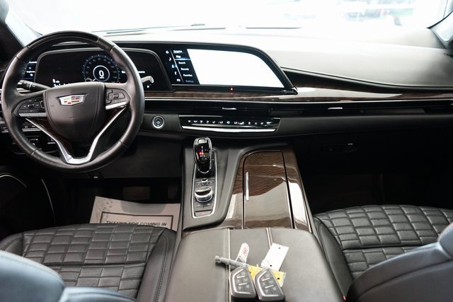 Used 2024 Cadillac Escalade Sport Platinum w/ LPO, ONYX Package image 53