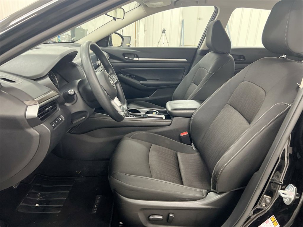 Used 2023 Nissan Altima 2.5 SV image 18