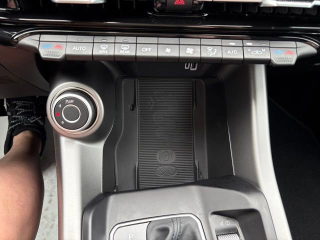 Used 2025 Alfa Romeo Tonale image 20