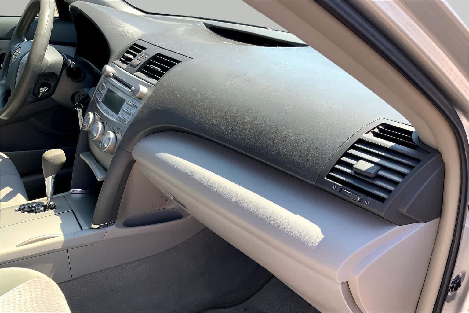 Used 2011 Toyota Camry LE w/ LE Extra-Value Pkg FWD image 18