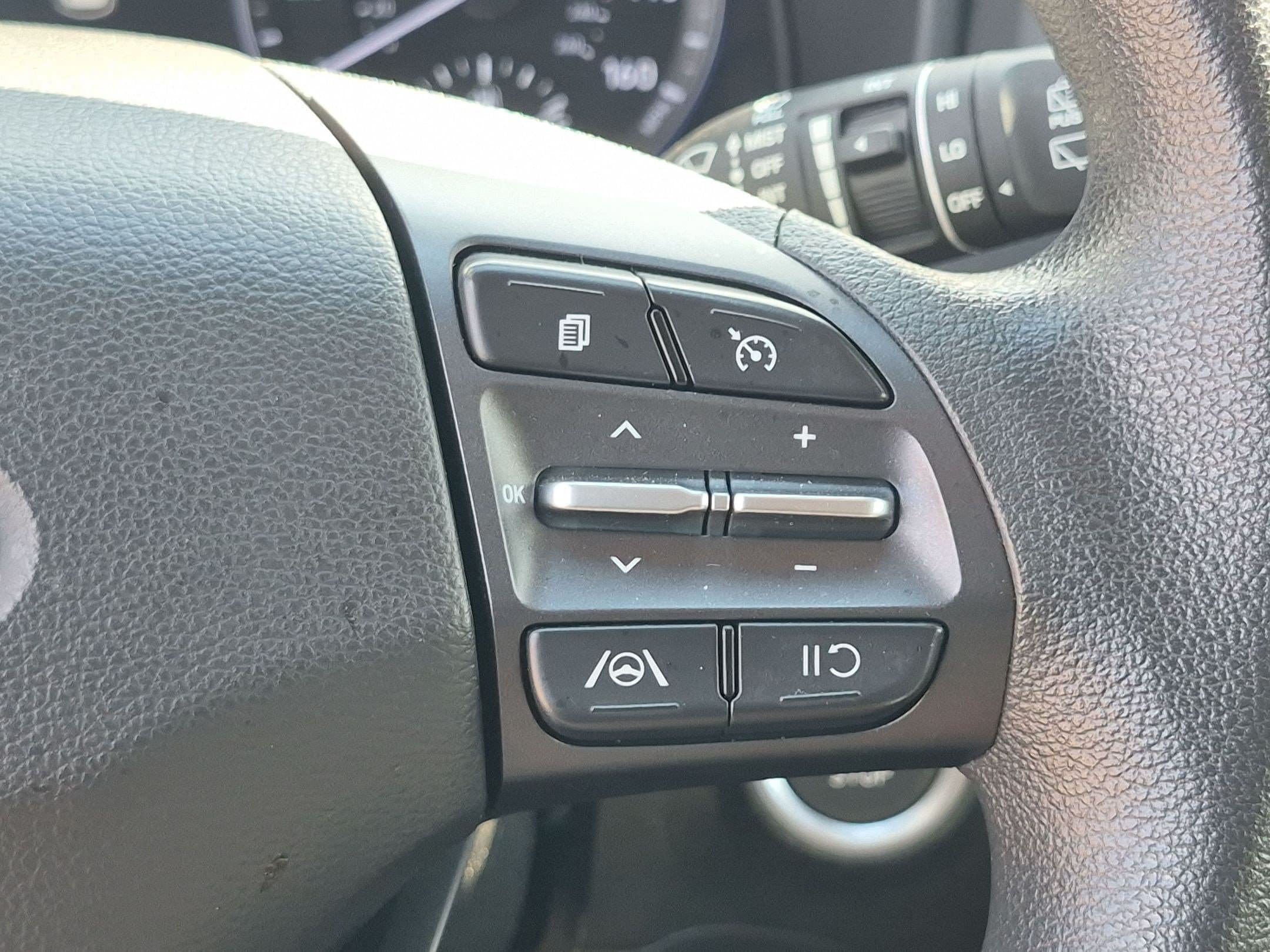 Used 2023 Hyundai Kona SEL AWD/4WD image 20