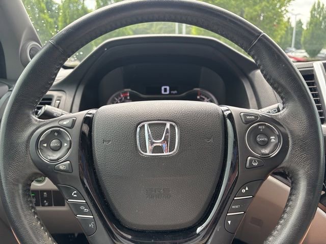 Used 2016 Honda Pilot Touring image 16