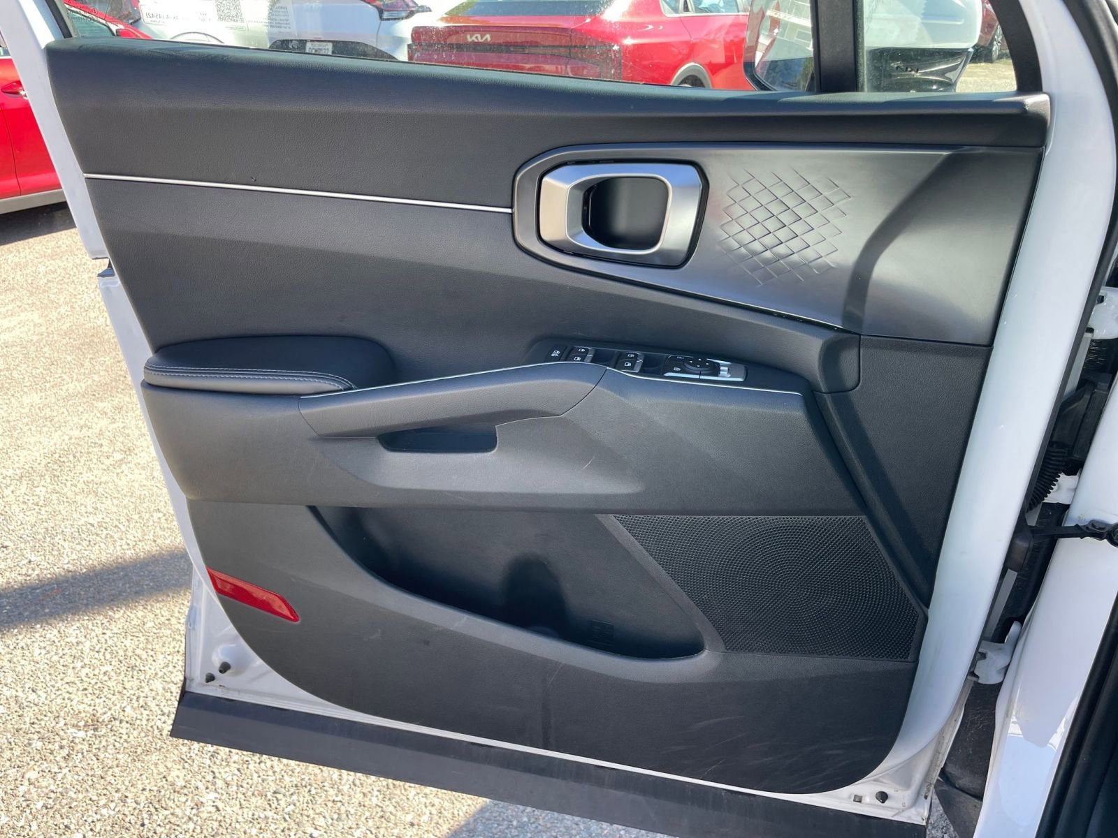 Used 2024 Kia Sorento S image 18