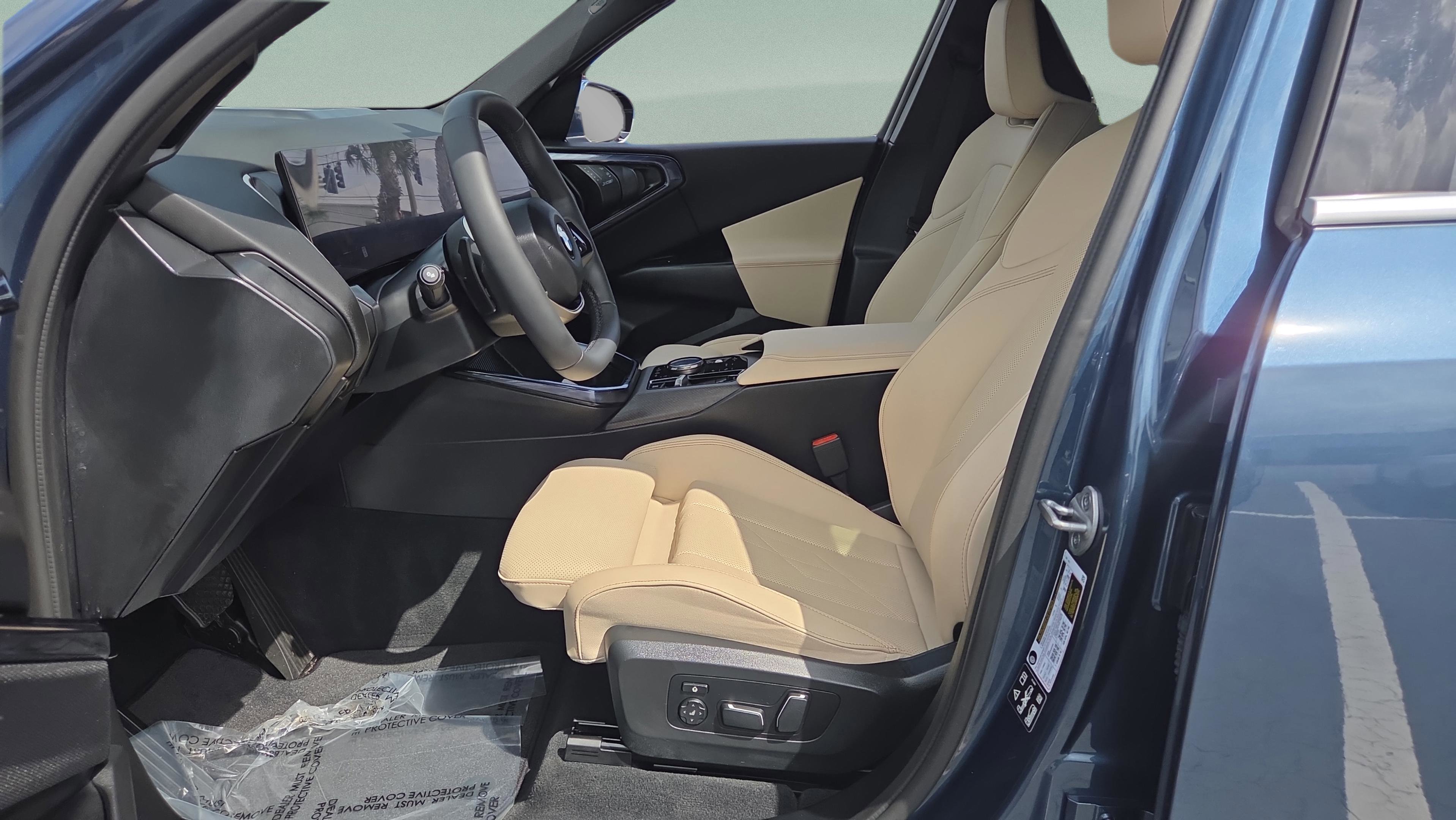 Certified 2025 BMW X3 xDrive30i w/ Convenience Package image 9