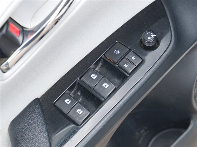 Used 2016 Toyota Prius Four w/ Advanced Technology Package FWD image 13