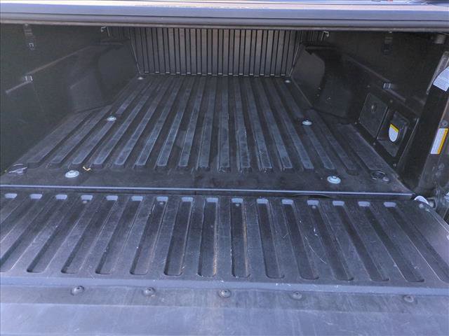 Used 2022 Toyota Tacoma TRD Off-Road AWD/4WD image 6