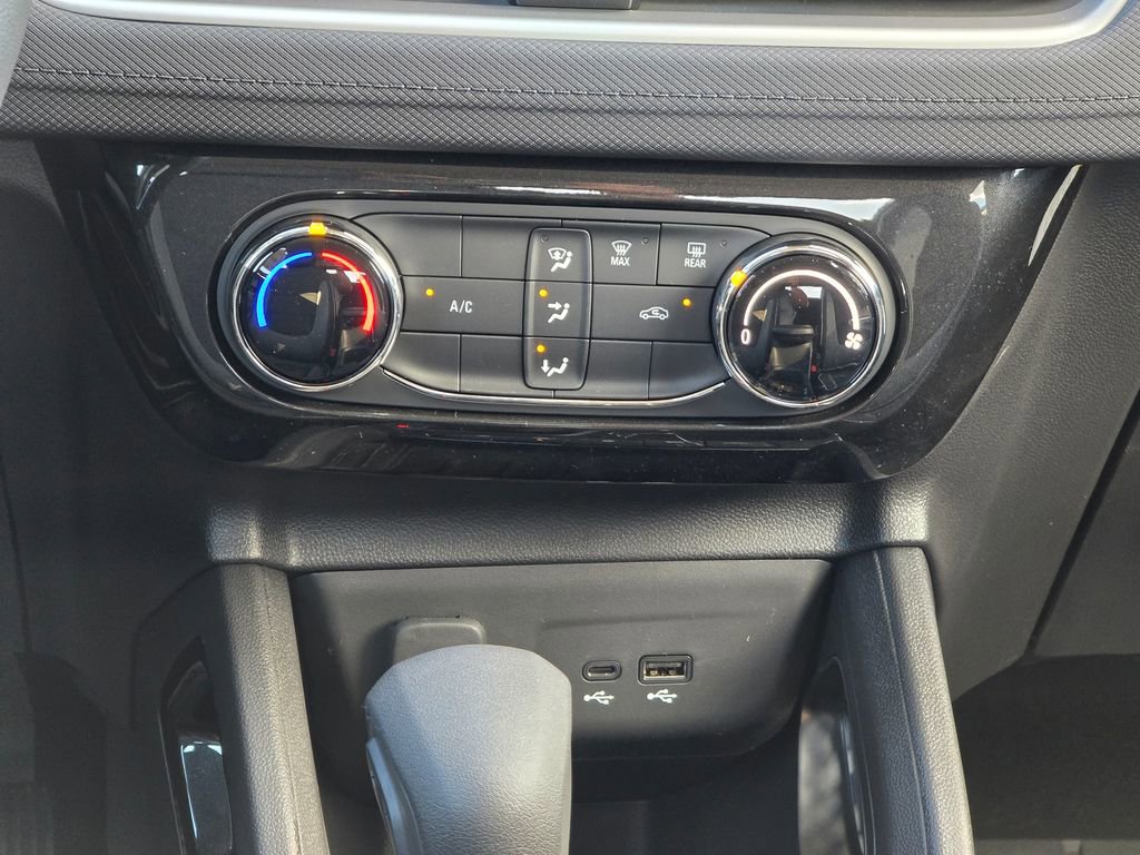 New 2026 Chevrolet TrailBlazer LT image 29