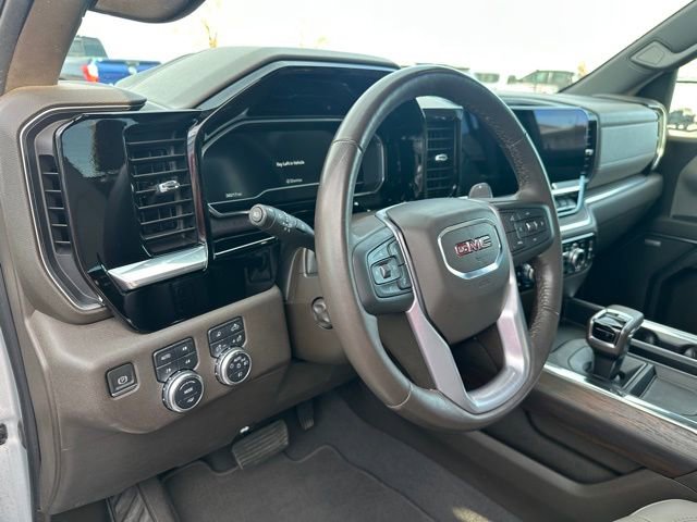 Used 2022 GMC Sierra 1500 SLT w/ SLT Convenience Package image 24