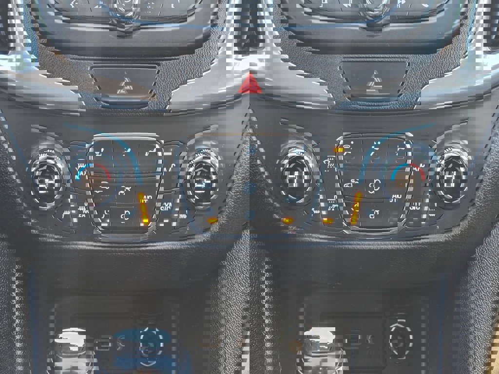 Used 2021 Chevrolet Equinox LT image 12