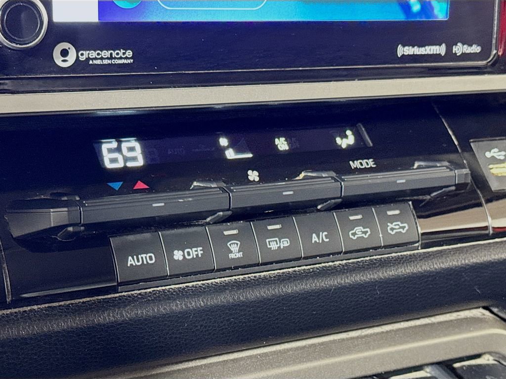 Used 2022 Toyota Tundra SR5 w/ SR5 Convenience Package image 14