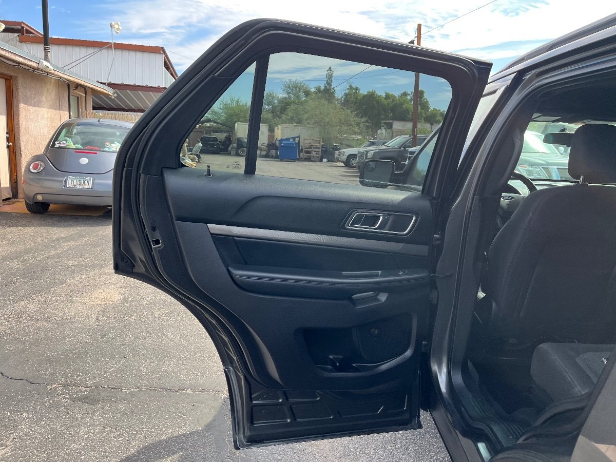 Used 2019 Ford Explorer XLT FWD image 30