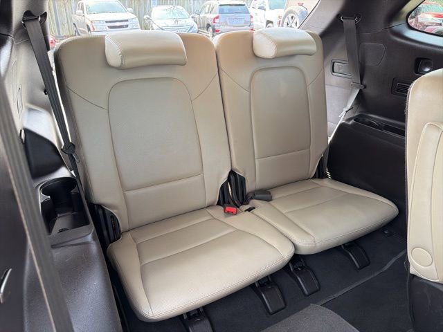 Used 2017 Hyundai Santa Fe Limited w/ Cargo Package AWD/4WD image 12