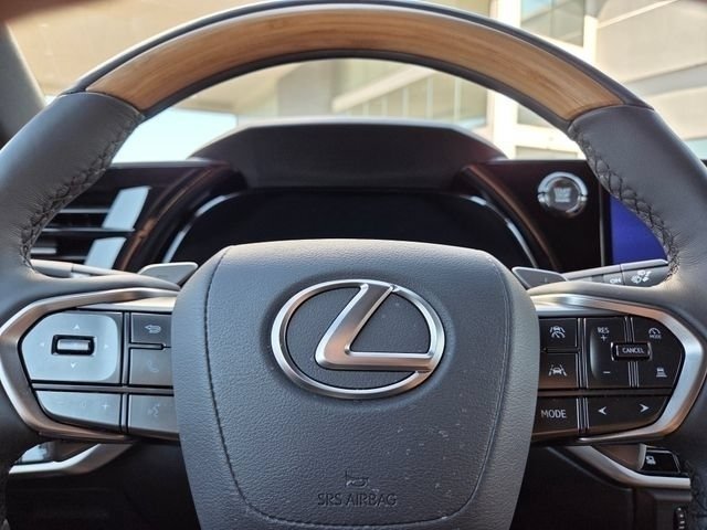 Used 2025 Lexus RX 350 Premium w/ Convenience Package AWD/4WD image 31