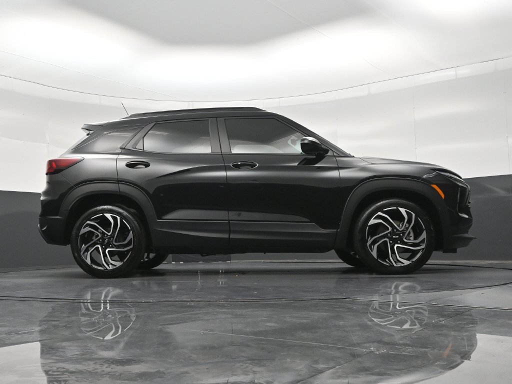 Used 2024 Chevrolet TrailBlazer RS w/ Driver Confidence Package FWD image 27