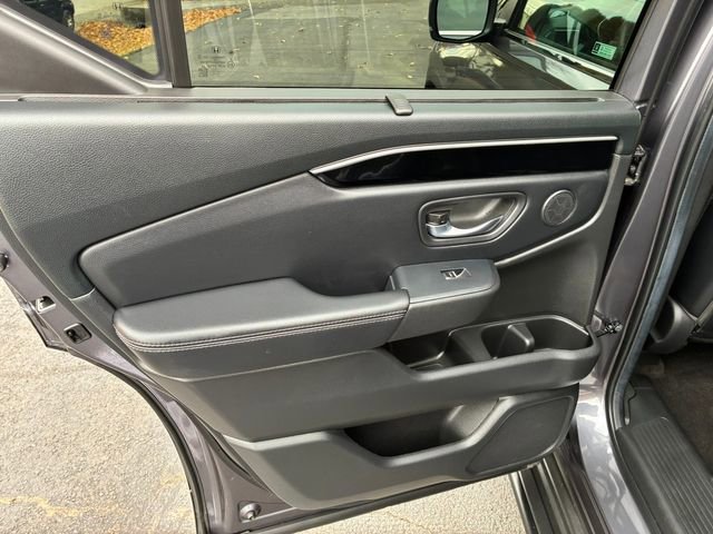 Used 2024 Honda Pilot Touring image 19