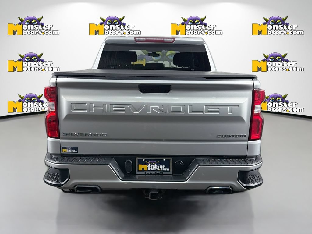 Used 2020 Chevrolet Silverado 1500 Custom w/ Custom Value Package AWD/4WD image 6
